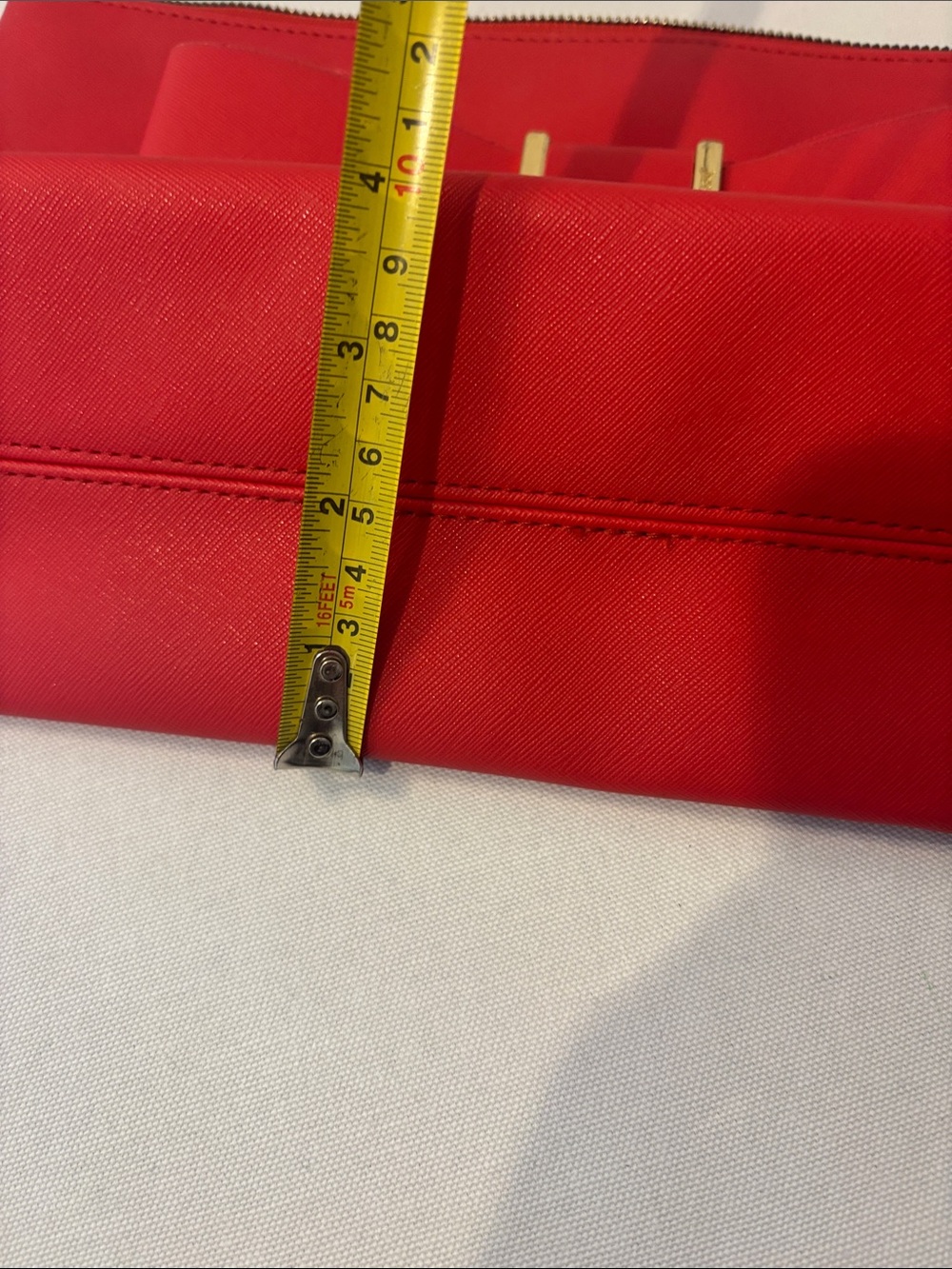 Betsy Johnson Red Bow Accent Women's Large Clutch Bag. - Picture 8 of 8